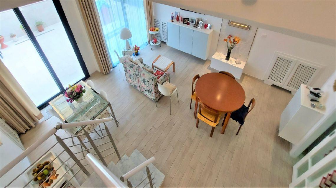 Immagine 18 di Appartamento in vendita  a Ameglia