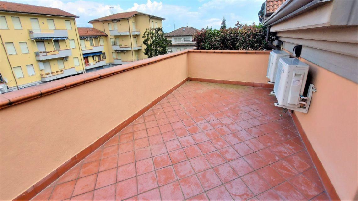 Immagine 16 di Appartamento in vendita  a Ameglia