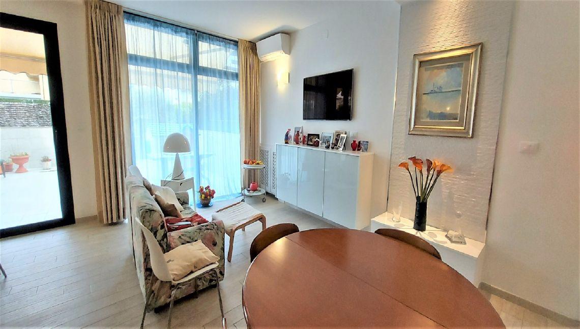 Immagine 12 di Appartamento in vendita  a Ameglia