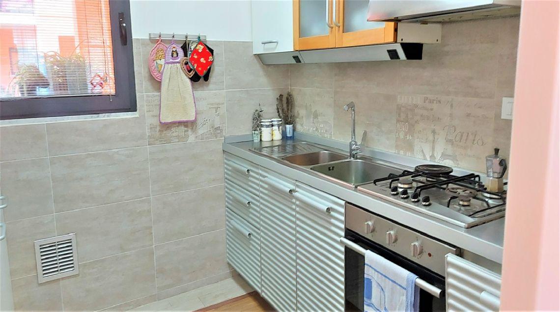 Immagine 9 di Appartamento in vendita  a Ameglia