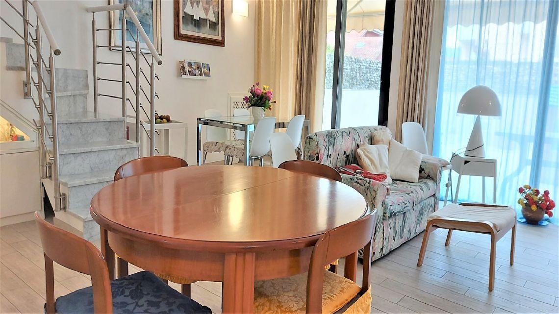 Immagine 14 di Appartamento in vendita  a Ameglia