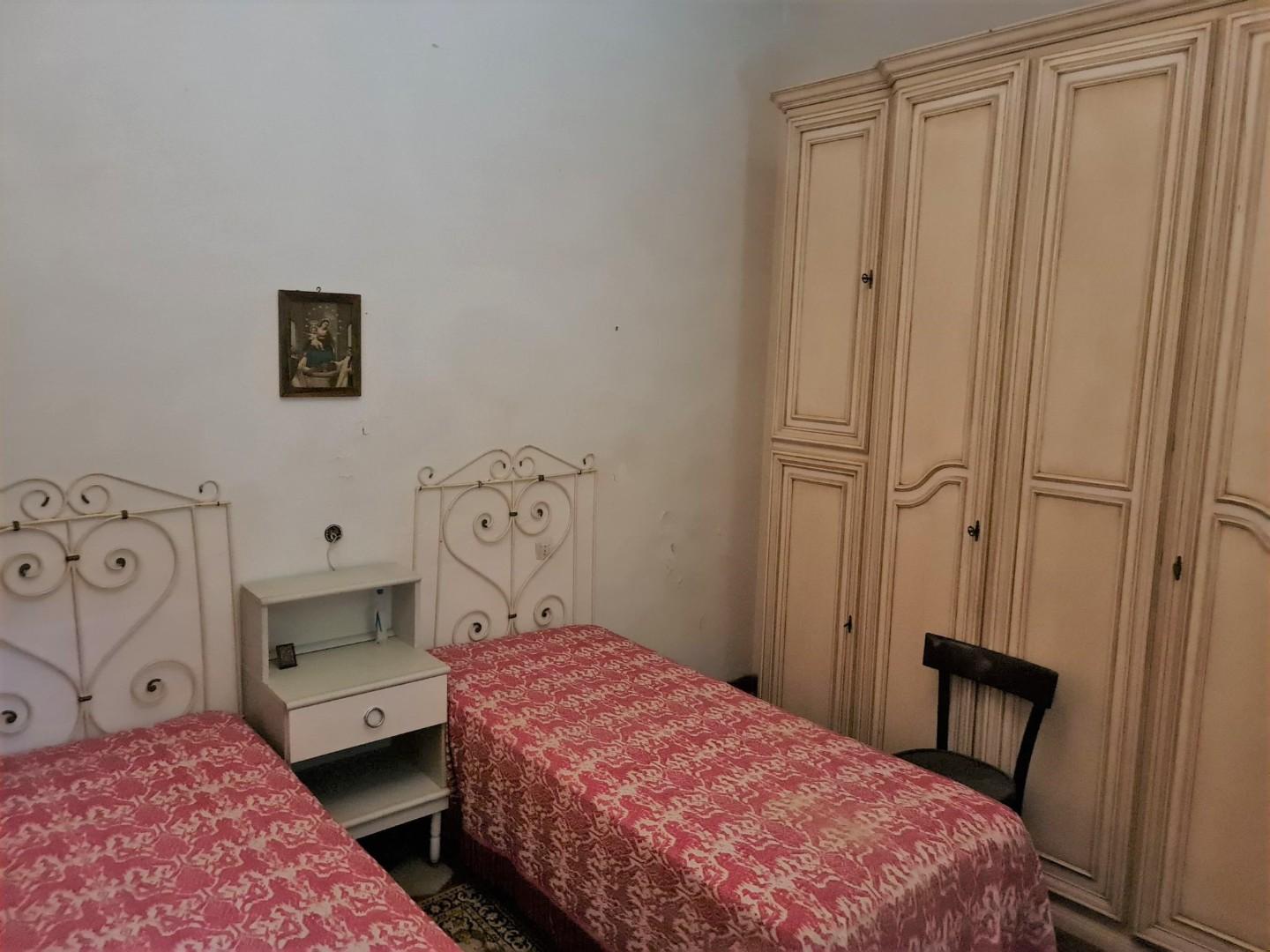 Immagine 11 di Villa in vendita  a Poggibonsi