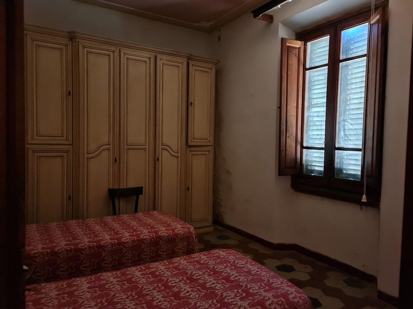 Immagine 8 di Villa in vendita  a Poggibonsi