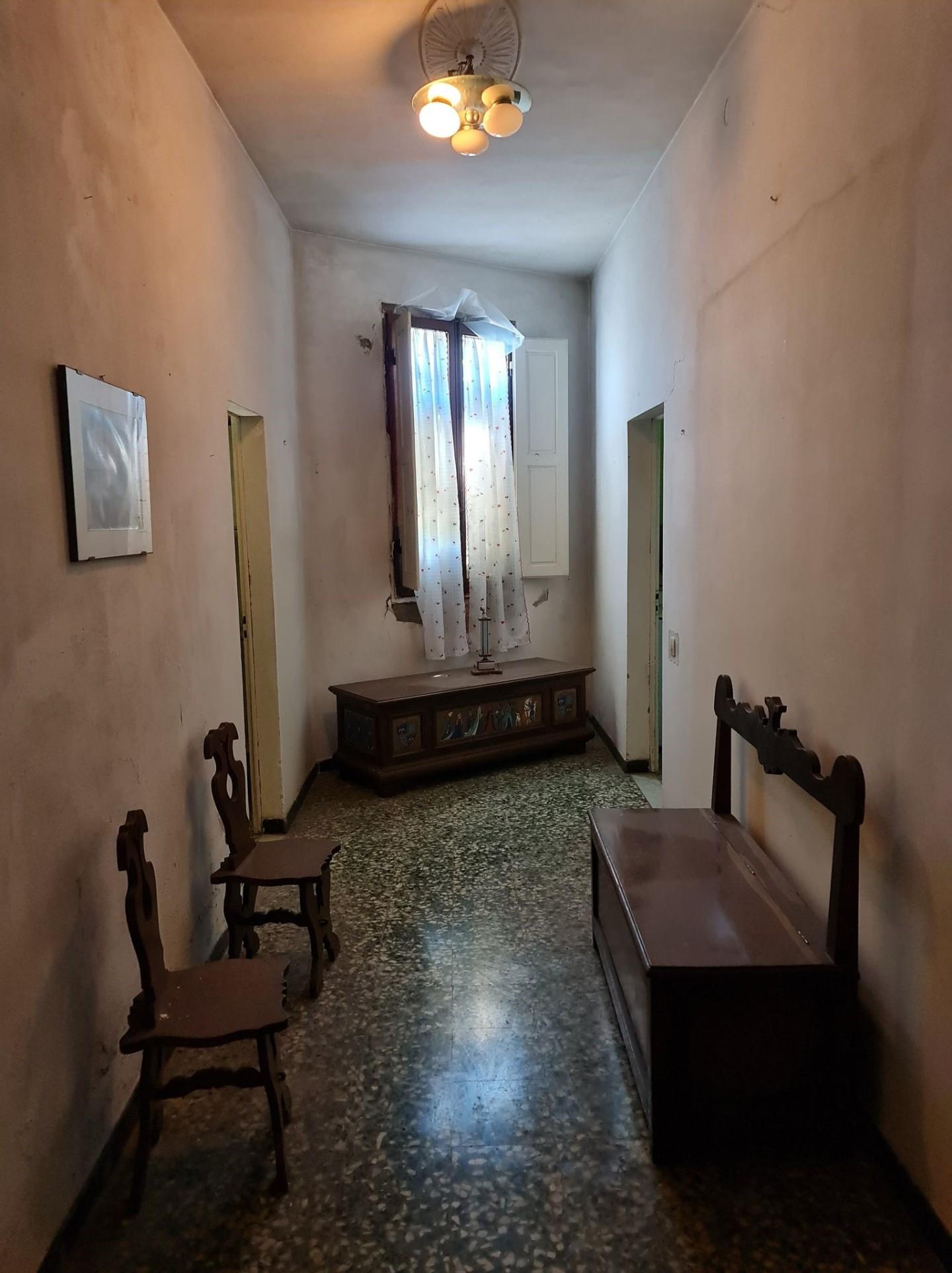 Immagine 7 di Villa in vendita  a Poggibonsi