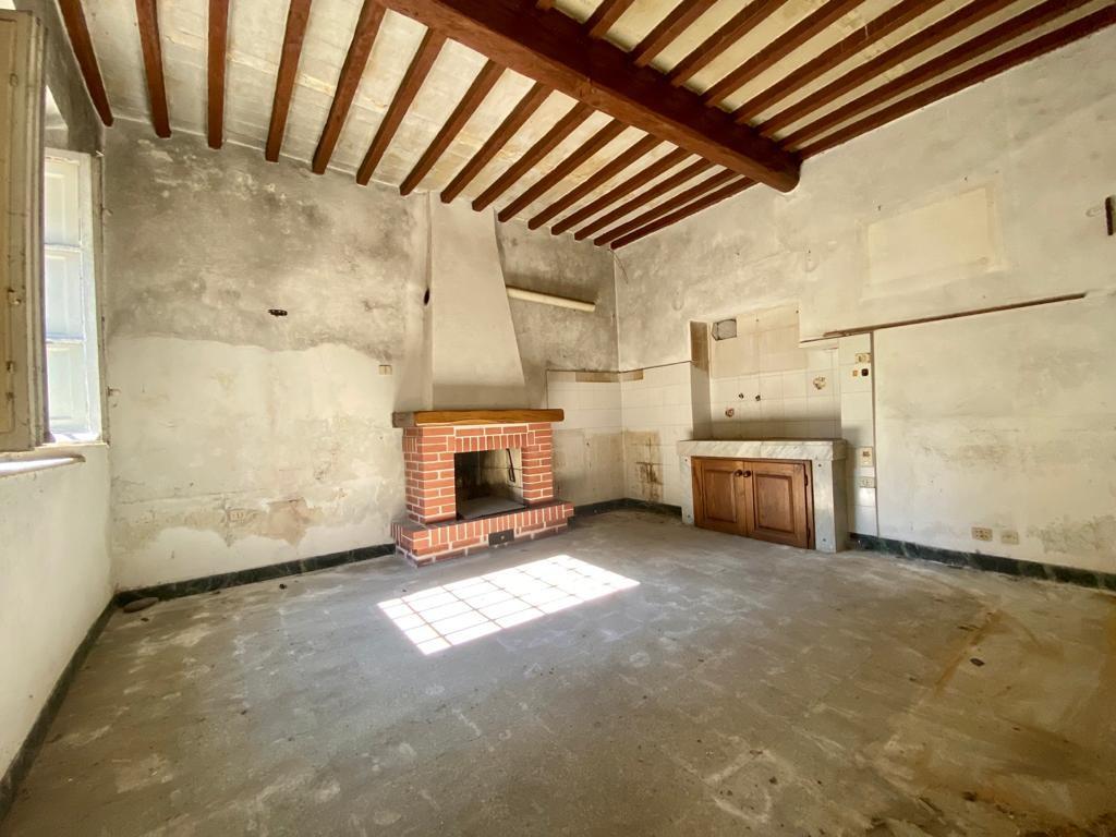 Immagine 10 di Rustico / casale in vendita  a Capannori