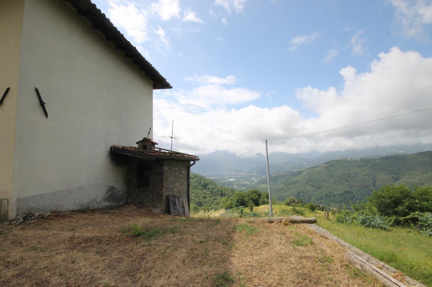 Immagine 4 di Casa indipendente in vendita  a Fosciandora