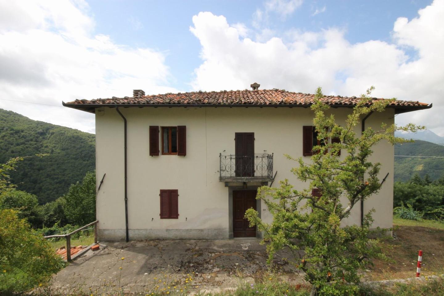 Immagine 9 di Casa indipendente in vendita  a Fosciandora