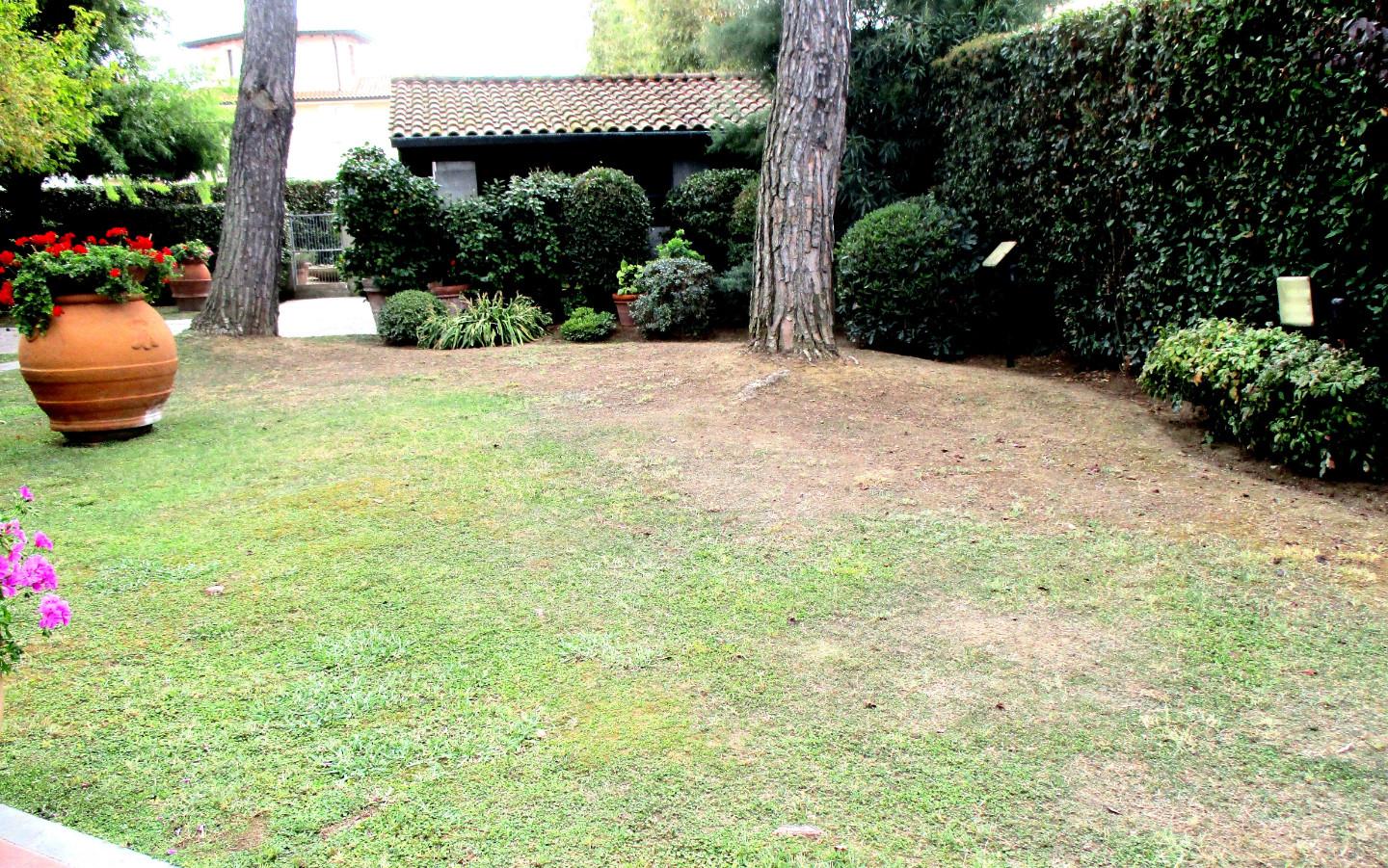 Immagine 2 di Casa bifamiliare in vendita  a Pontedera