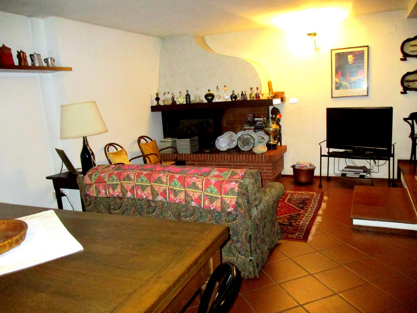 Immagine 43 di Casa bifamiliare in vendita  a Pontedera