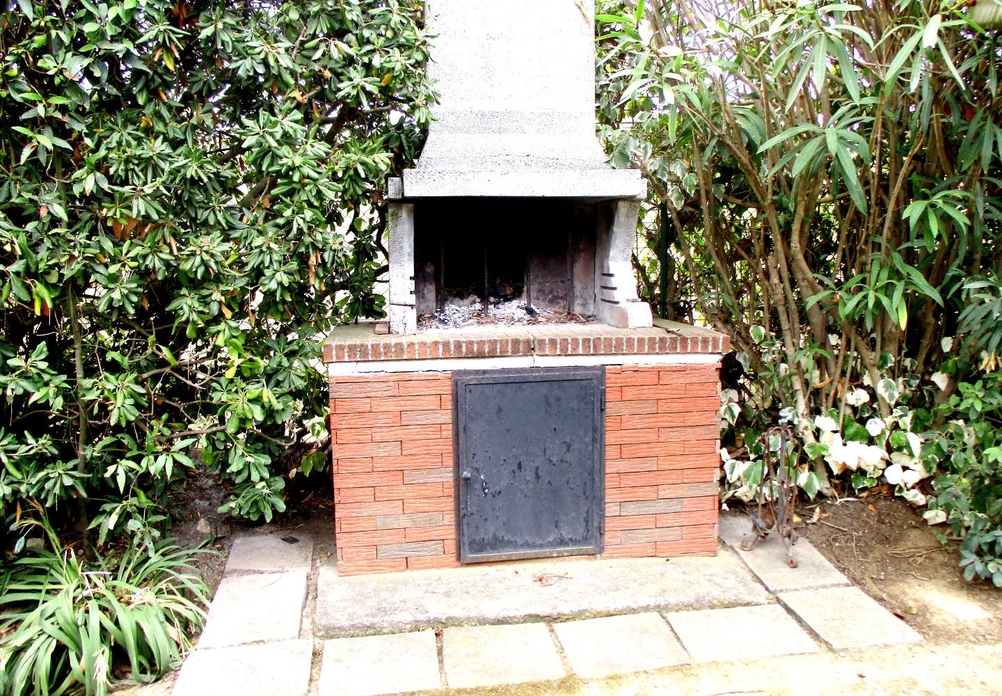 Immagine 10 di Casa bifamiliare in vendita  a Pontedera