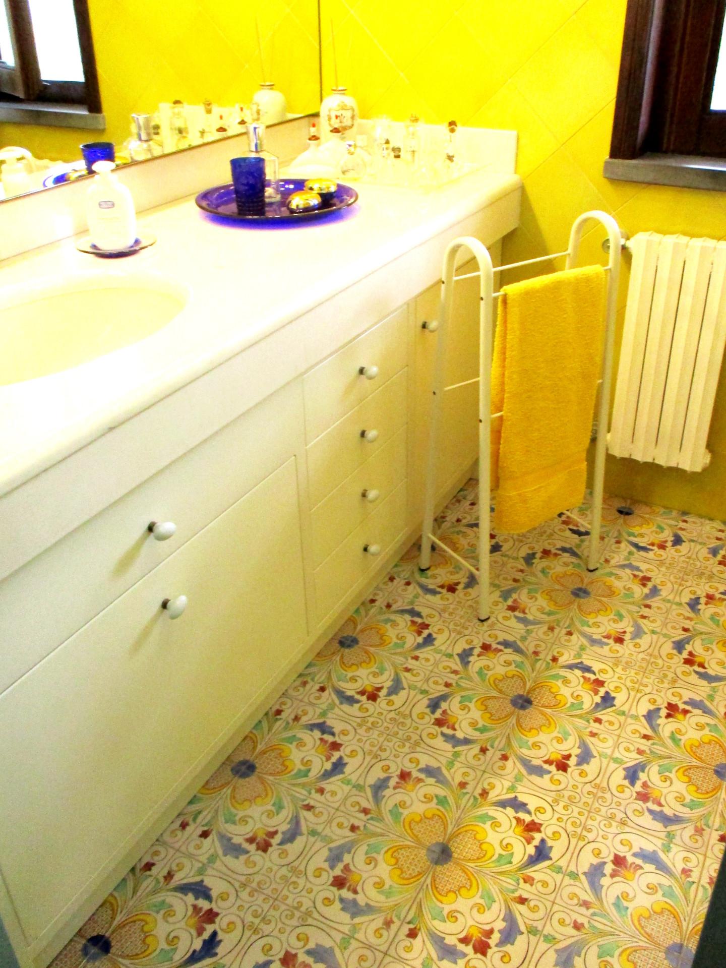 Immagine 28 di Casa bifamiliare in vendita  a Pontedera