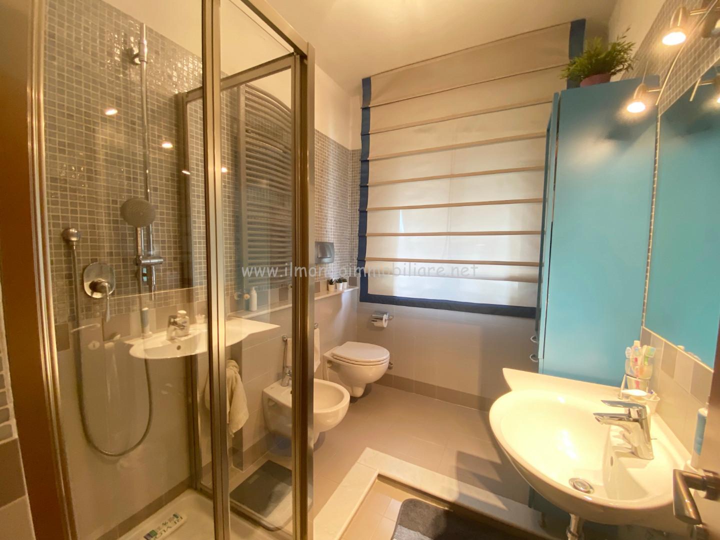 Immagine 10 di Appartamento in vendita  a Rosignano Marittimo