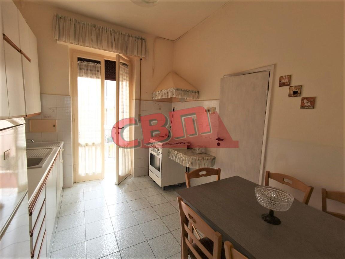 Immagine 8 di Appartamento in vendita  a Livorno