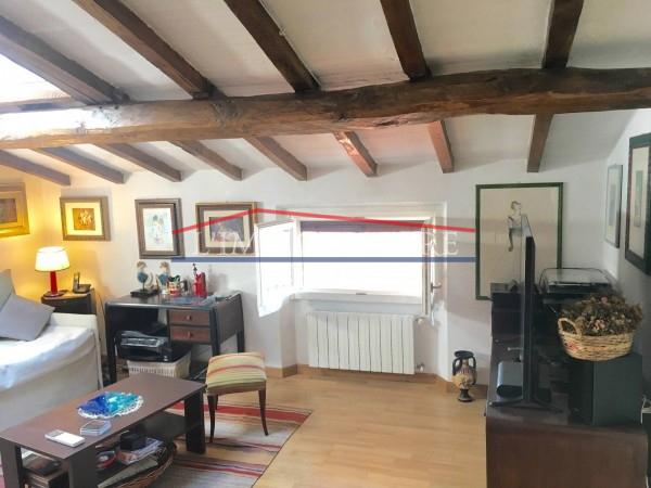 Immagine 10 di Appartamento in vendita  a Forte Dei Marmi