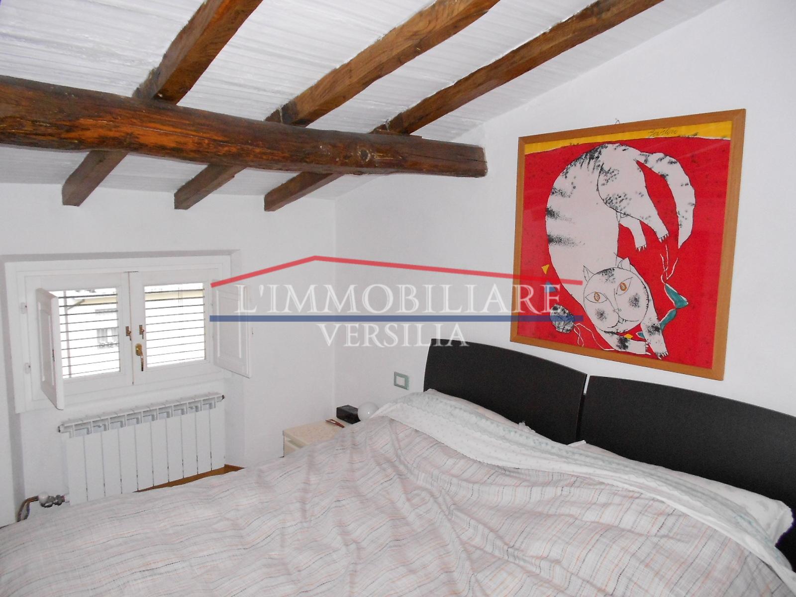 Immagine 22 di Appartamento in vendita  a Forte Dei Marmi