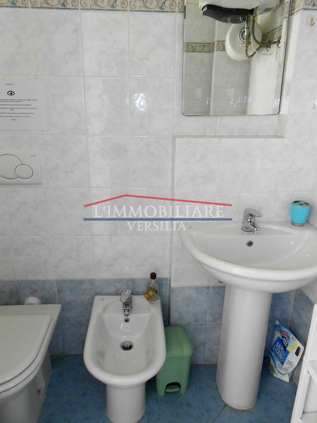 Immagine 16 di Appartamento in vendita  a Massa