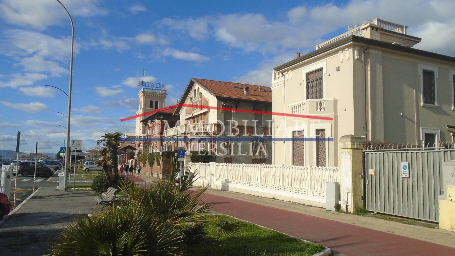 Immagine 33 di Appartamento in vendita  a Massa