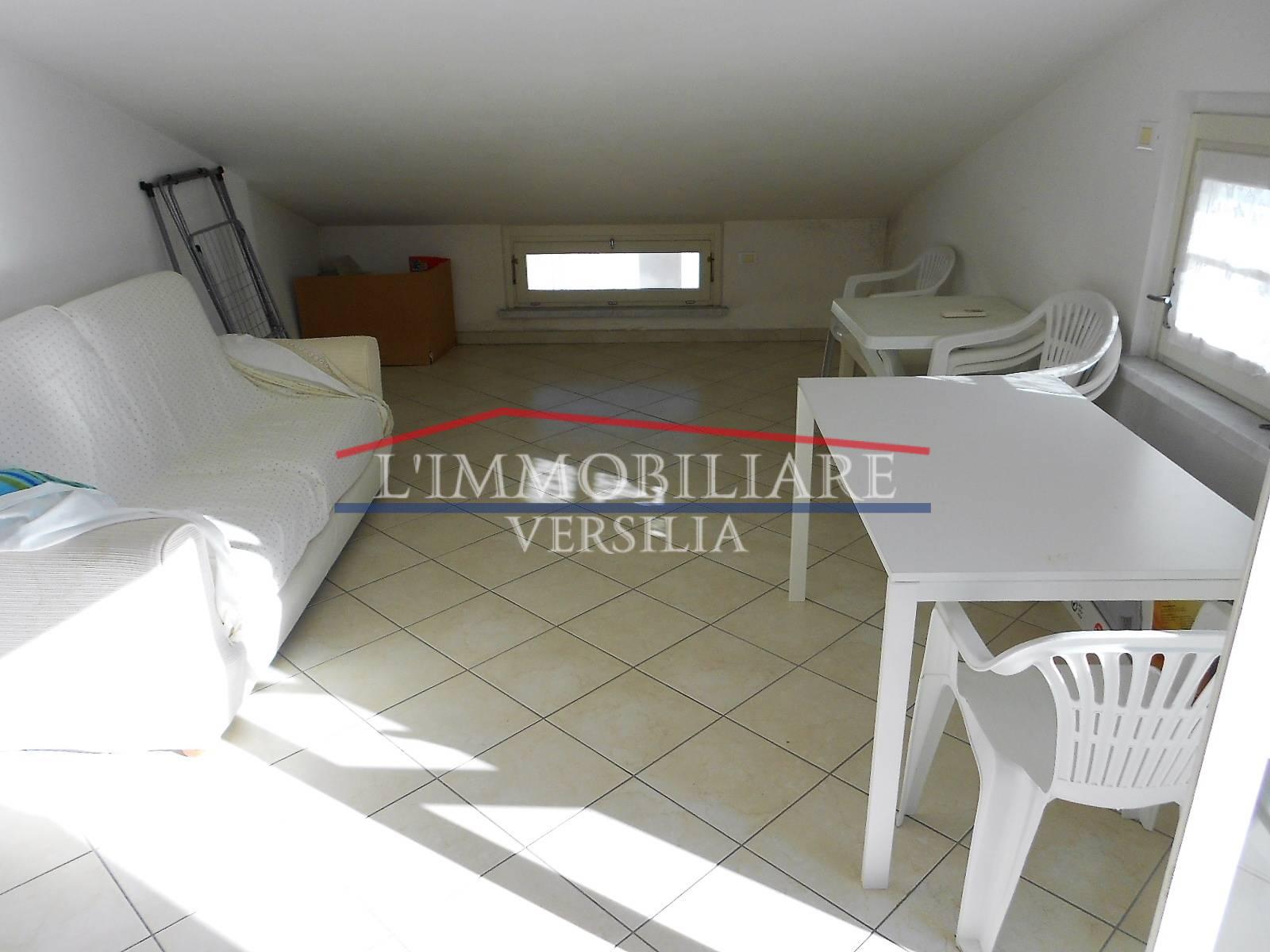 Immagine 6 di Appartamento in vendita  a Massa