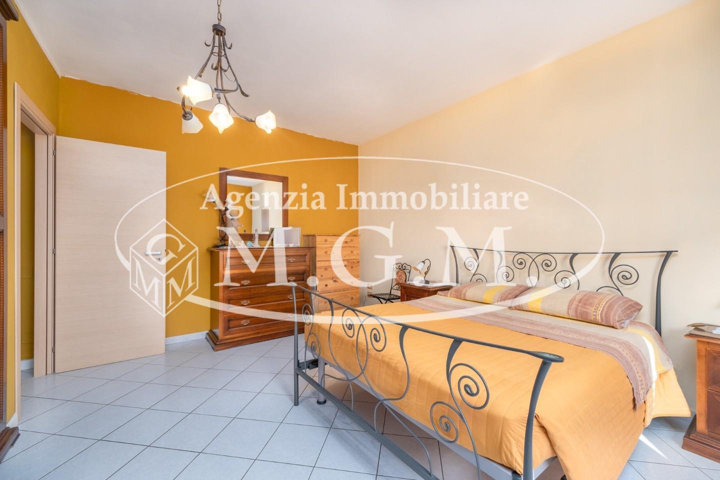 Immagine 33 di Porzione di casa in vendita  a Bientina