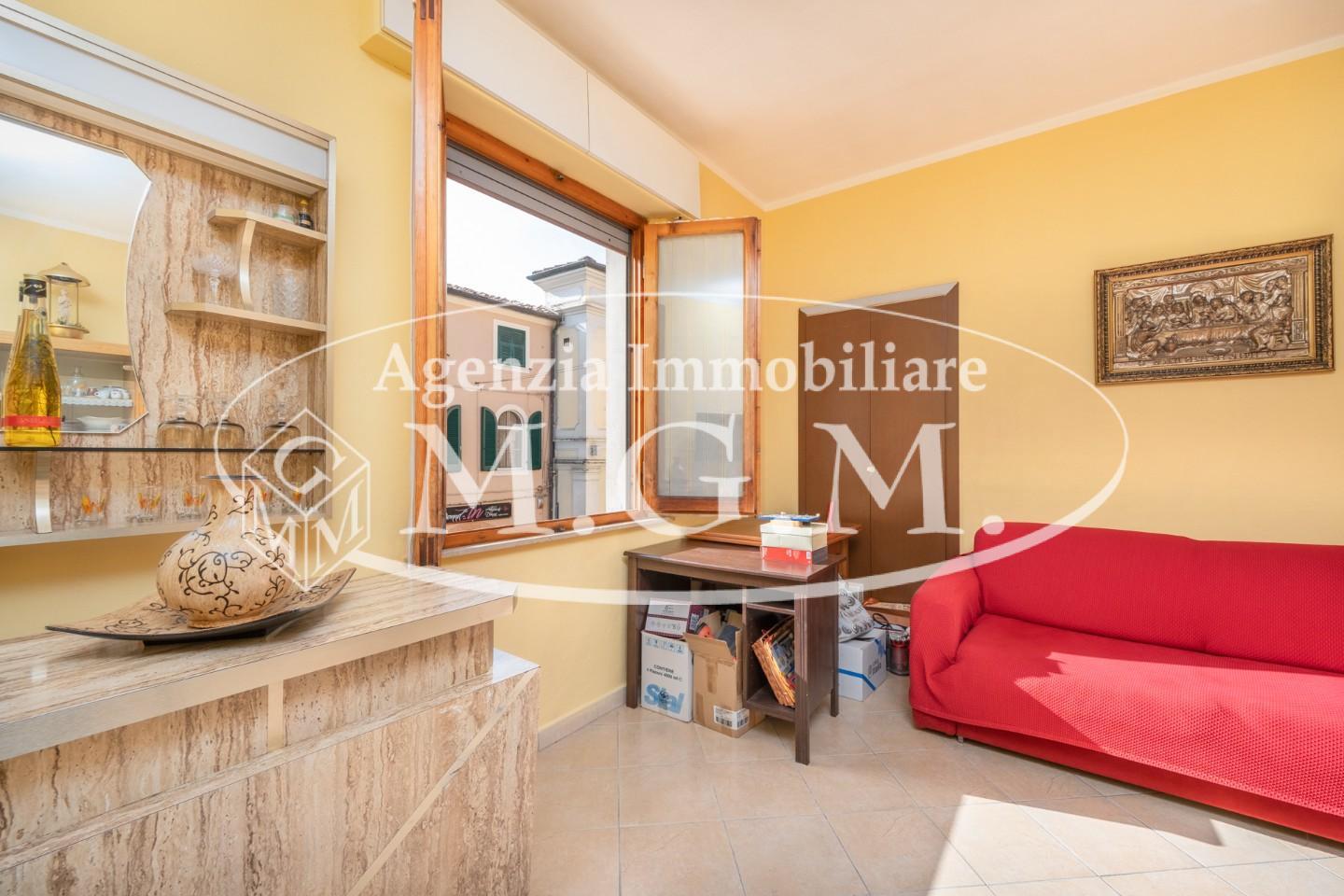 Immagine 10 di Porzione di casa in vendita  a Bientina