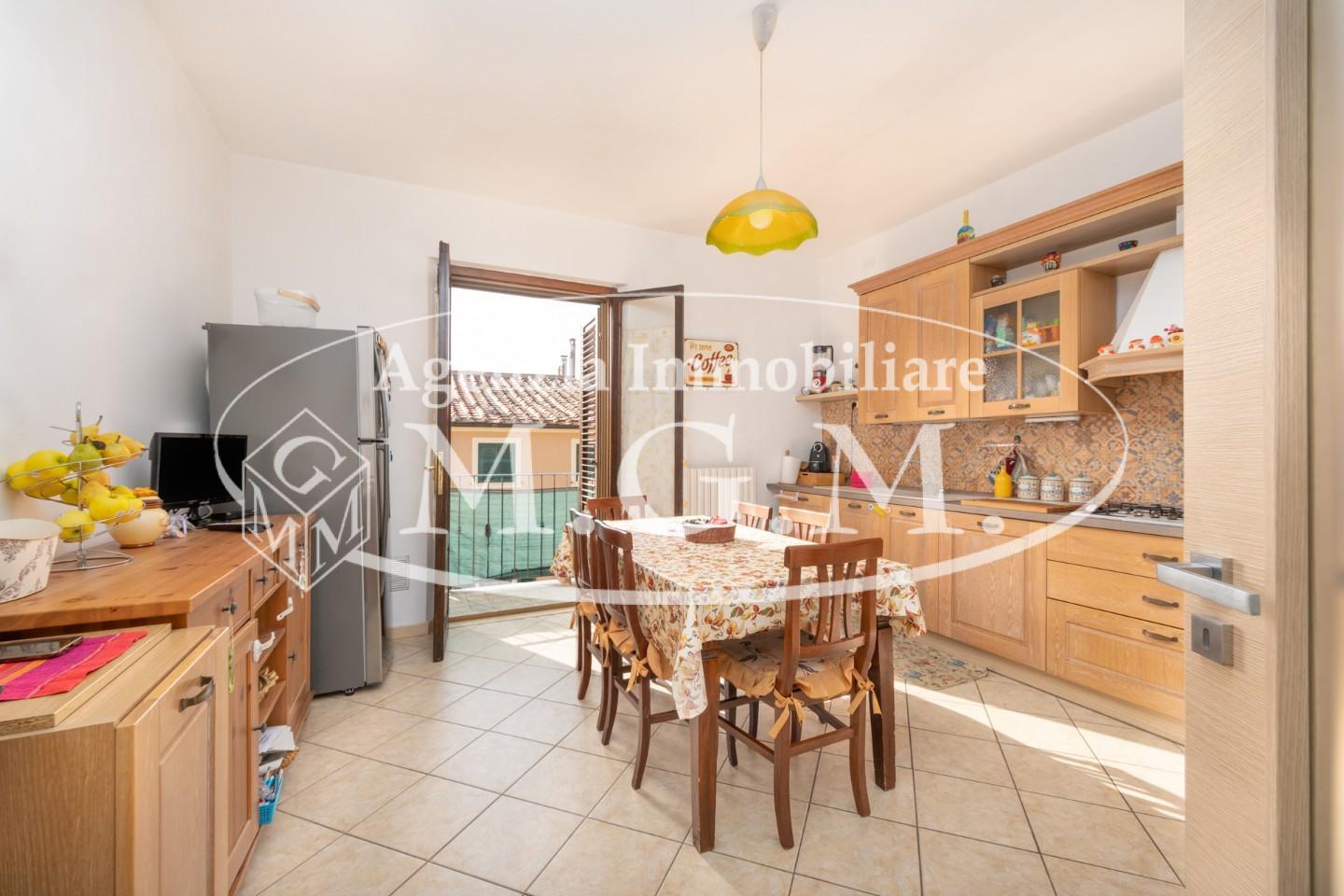 Immagine 19 di Porzione di casa in vendita  a Bientina