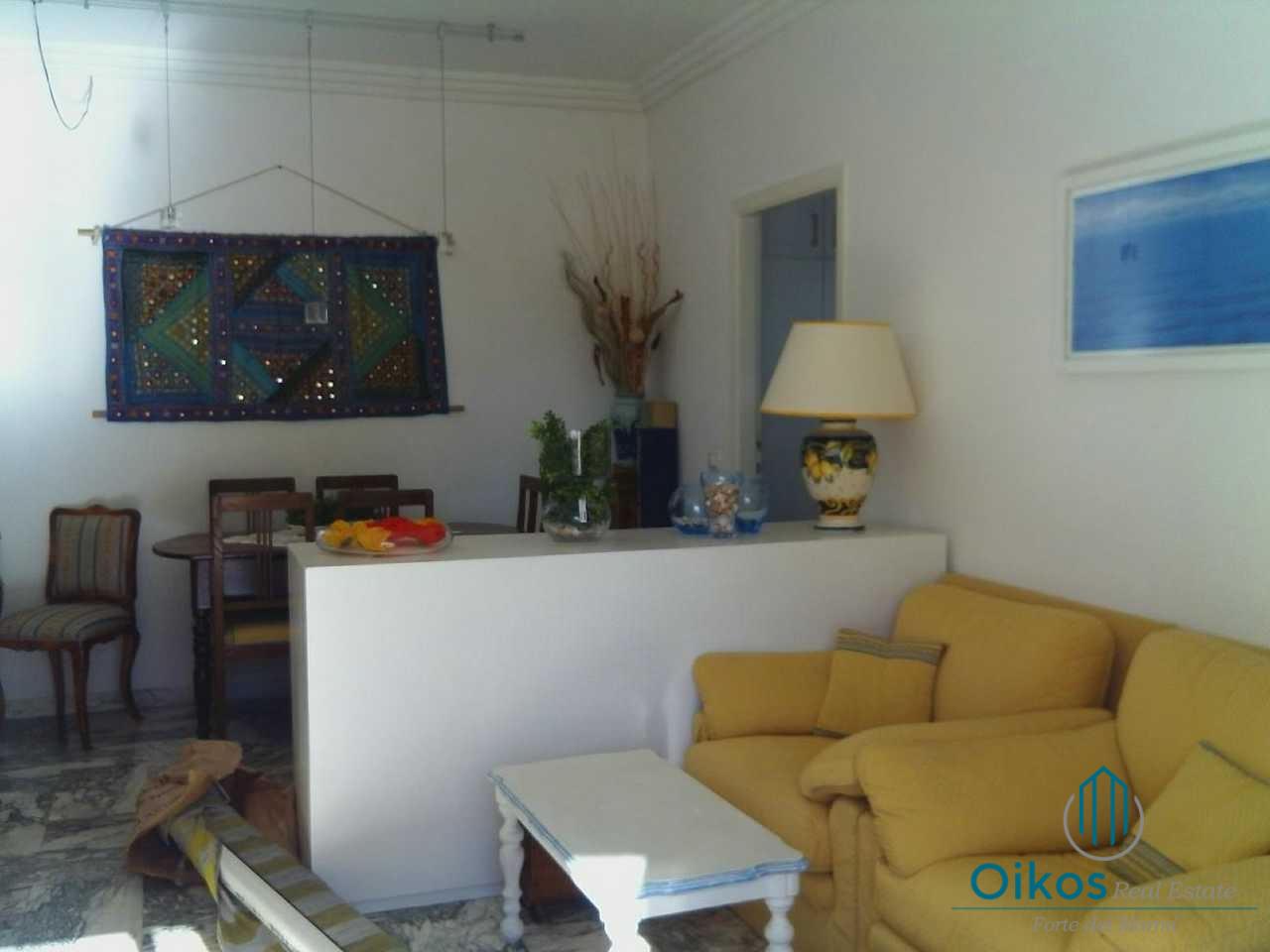 Immagine 2 di Appartamento in vendita  a Forte Dei Marmi