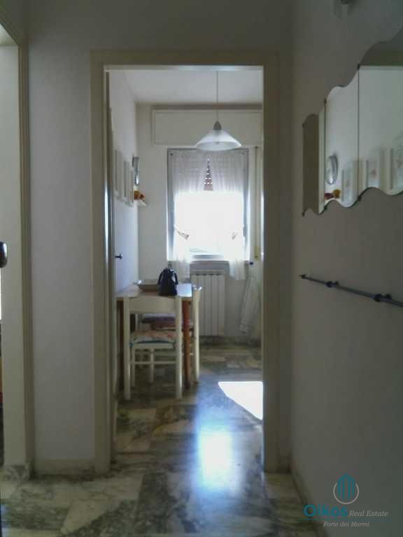 Immagine 5 di Appartamento in vendita  a Forte Dei Marmi