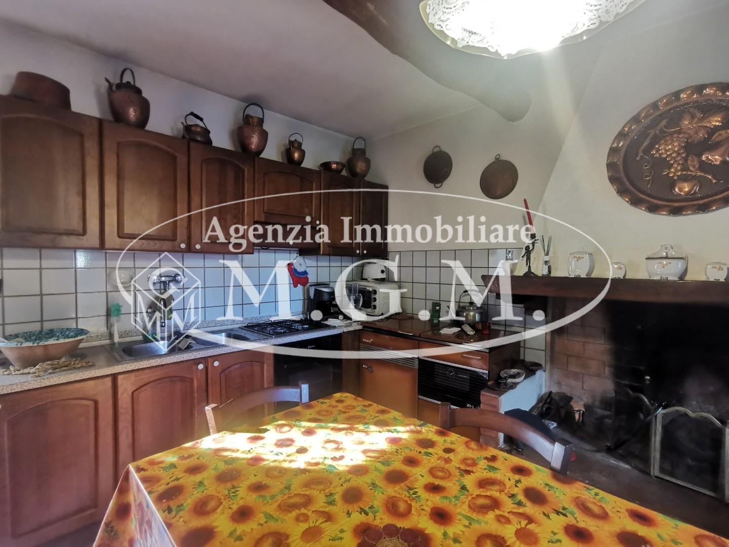 Immagine 8 di Casa indipendente in vendita  a Castelfranco Di Sotto