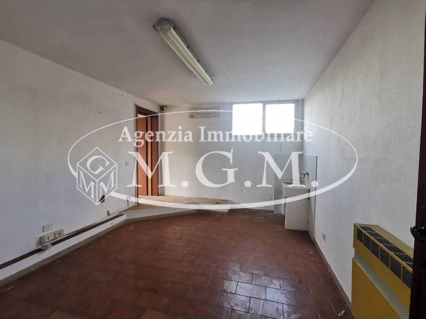 Immagine 15 di Capannone industriale in vendita  a Castelfranco Di Sotto