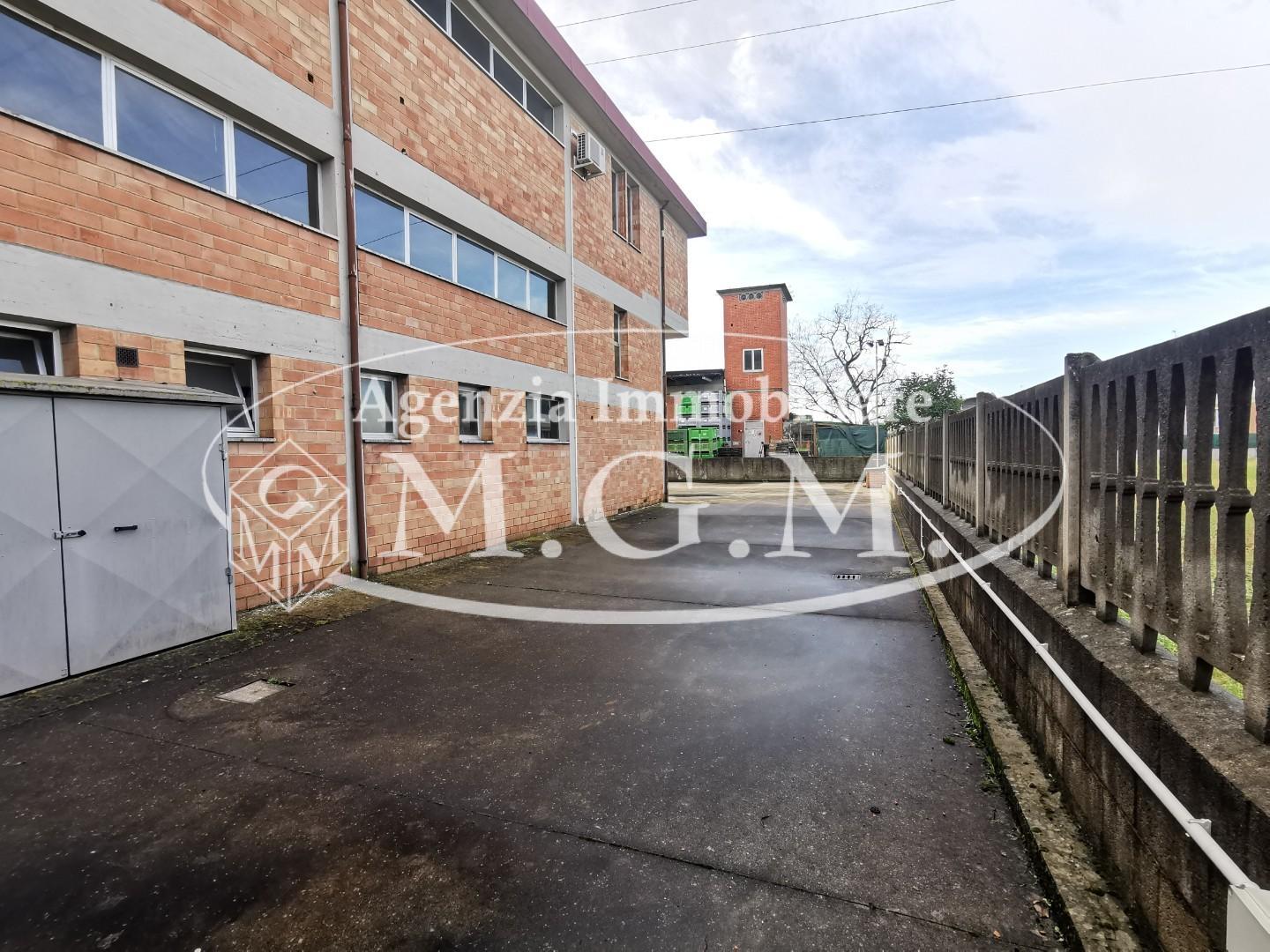 Immagine 4 di Capannone industriale in vendita  a Castelfranco Di Sotto