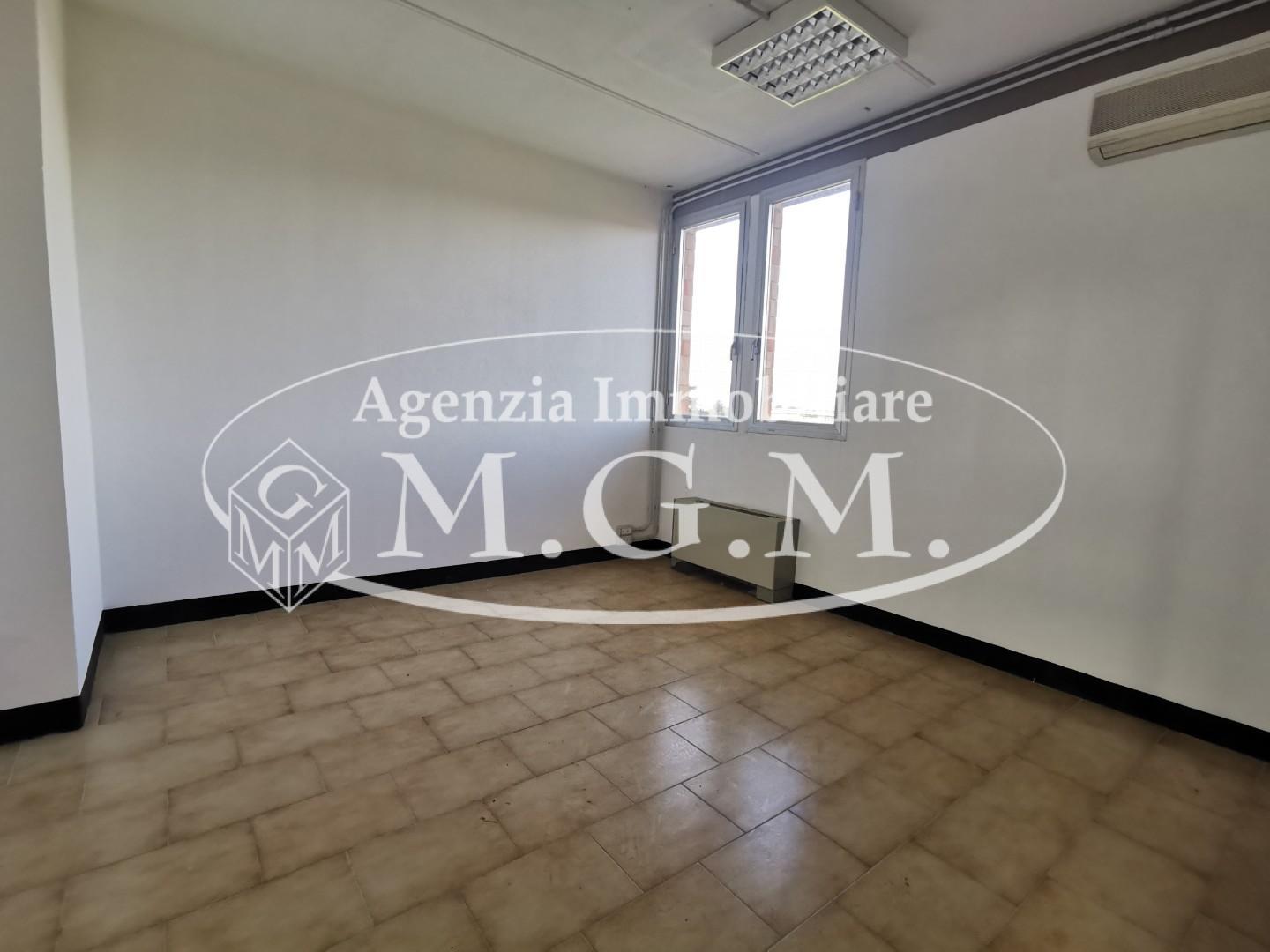 Immagine 26 di Capannone industriale in vendita  a Castelfranco Di Sotto