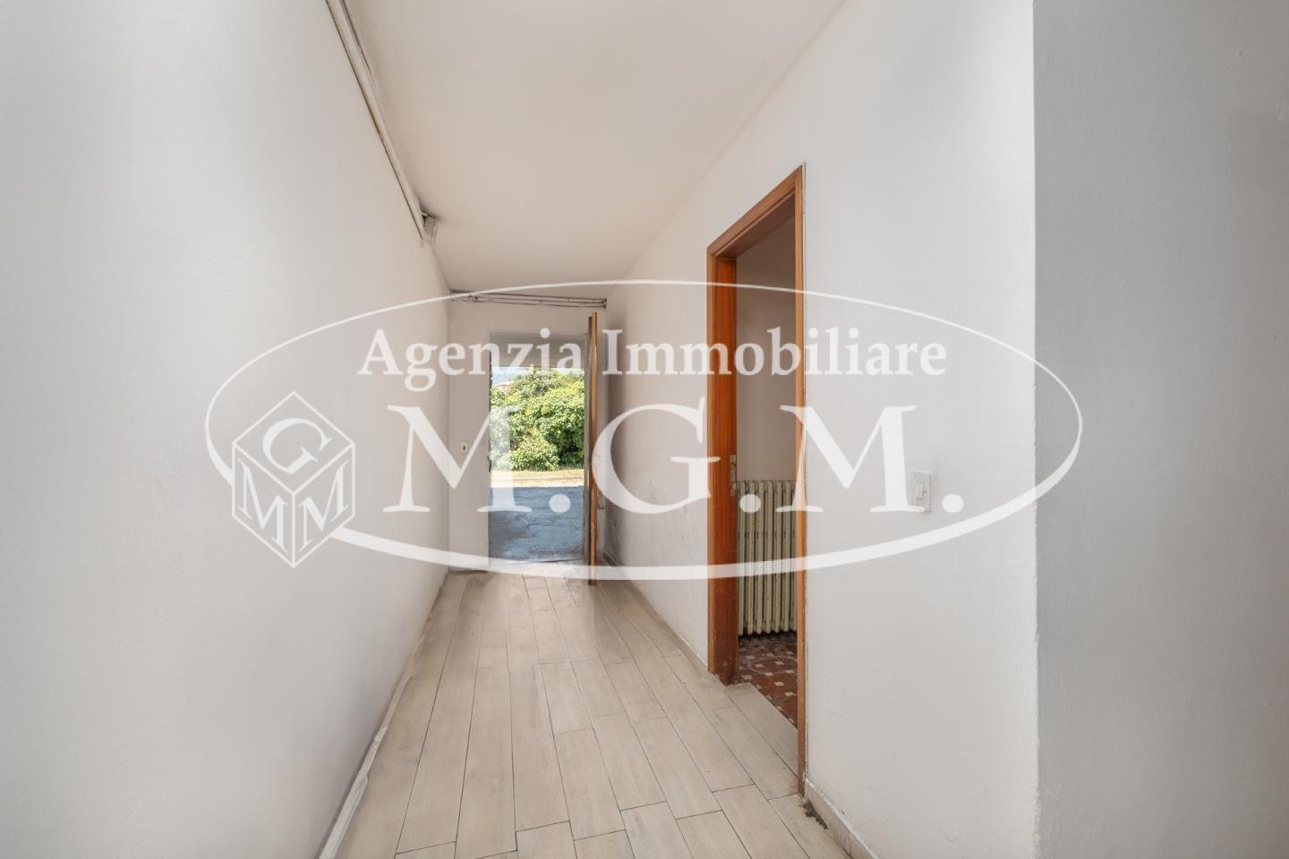Immagine 46 di Casa bifamiliare in vendita  a Bientina