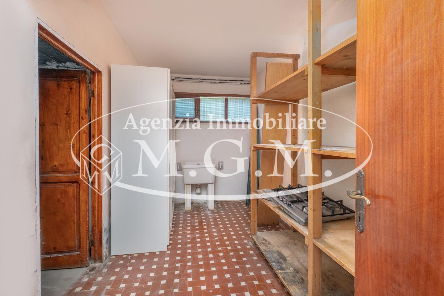 Immagine 48 di Casa bifamiliare in vendita  a Bientina