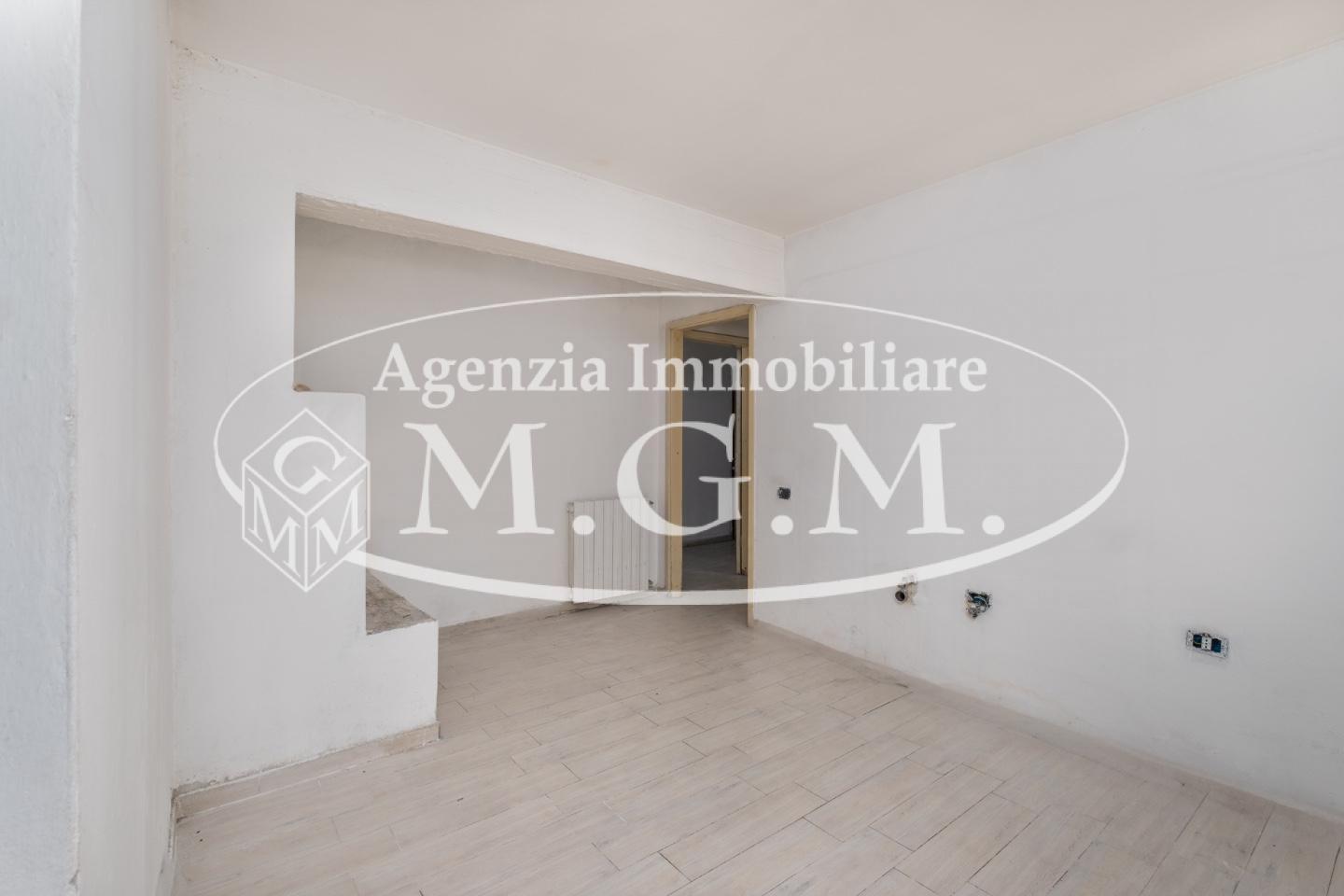 Immagine 38 di Casa bifamiliare in vendita  a Bientina