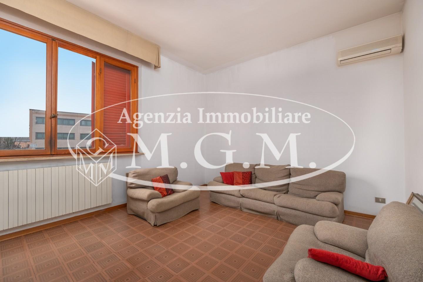 Immagine 25 di Casa bifamiliare in vendita  a Bientina