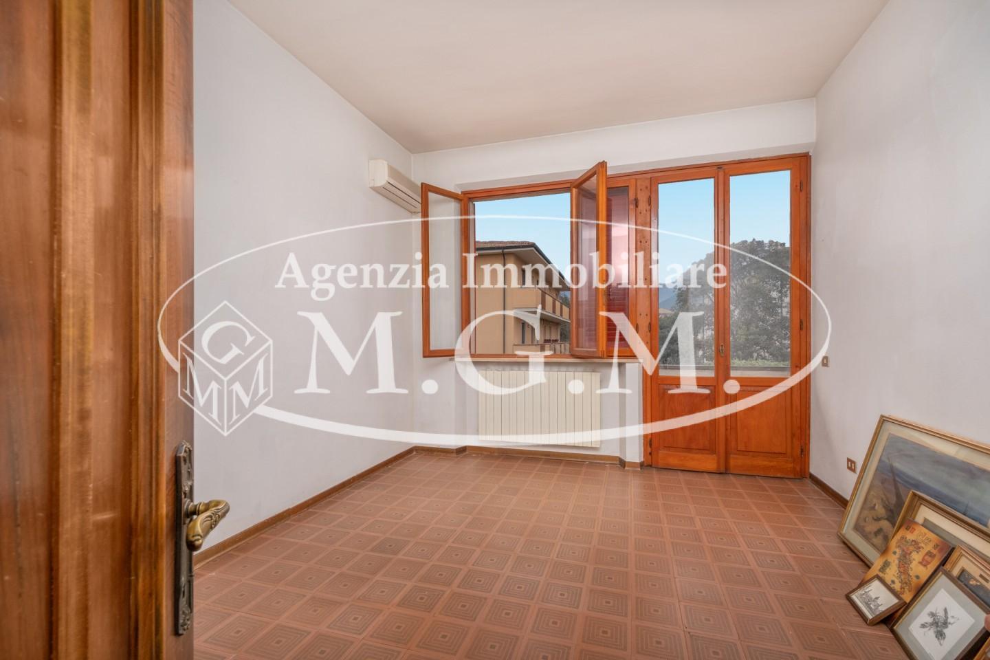 Immagine 21 di Casa bifamiliare in vendita  a Bientina