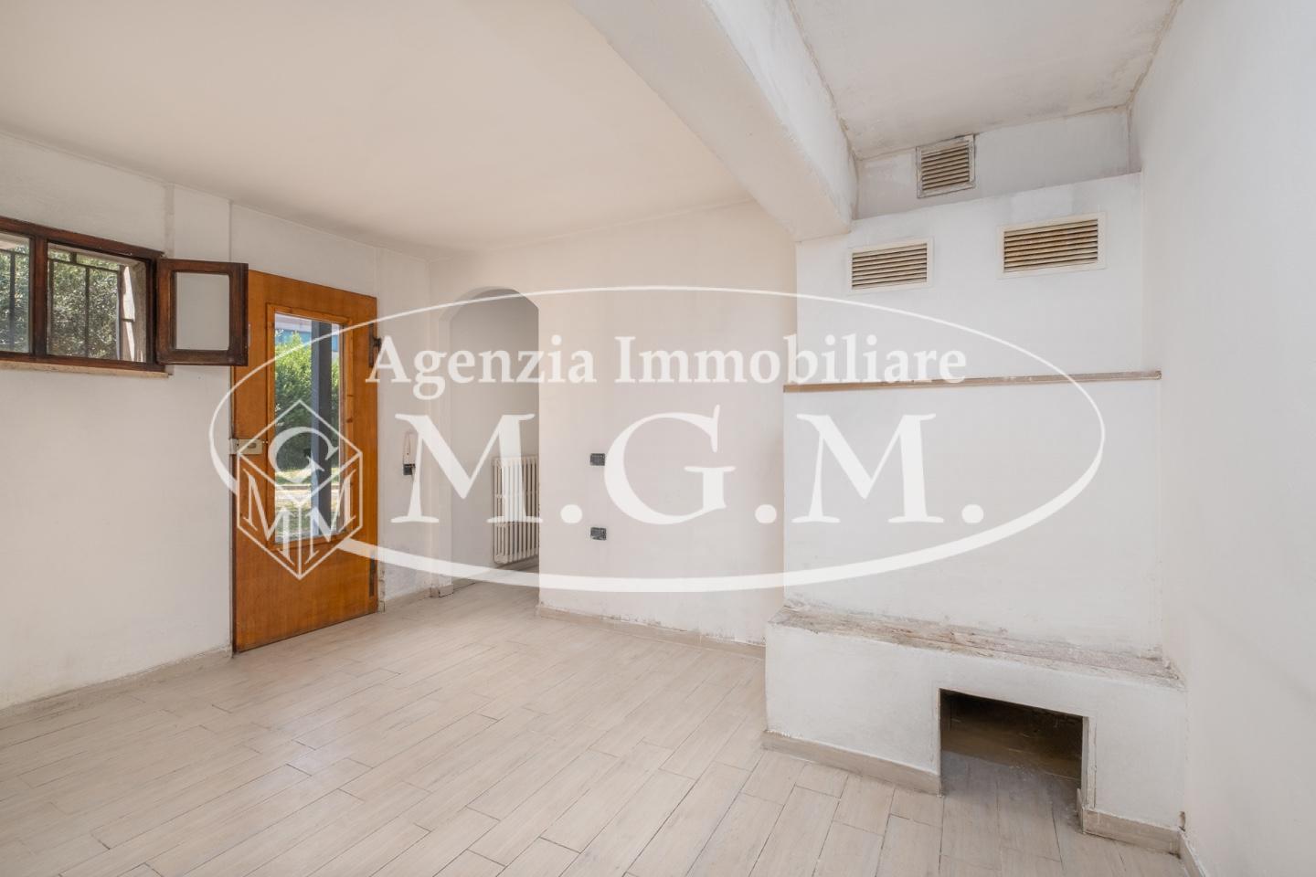 Immagine 39 di Casa bifamiliare in vendita  a Bientina