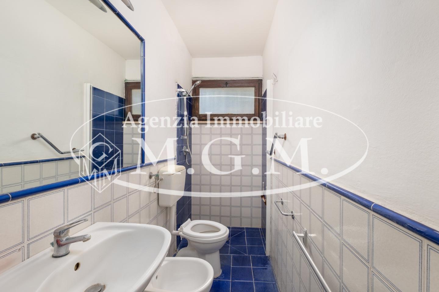 Immagine 40 di Casa bifamiliare in vendita  a Bientina