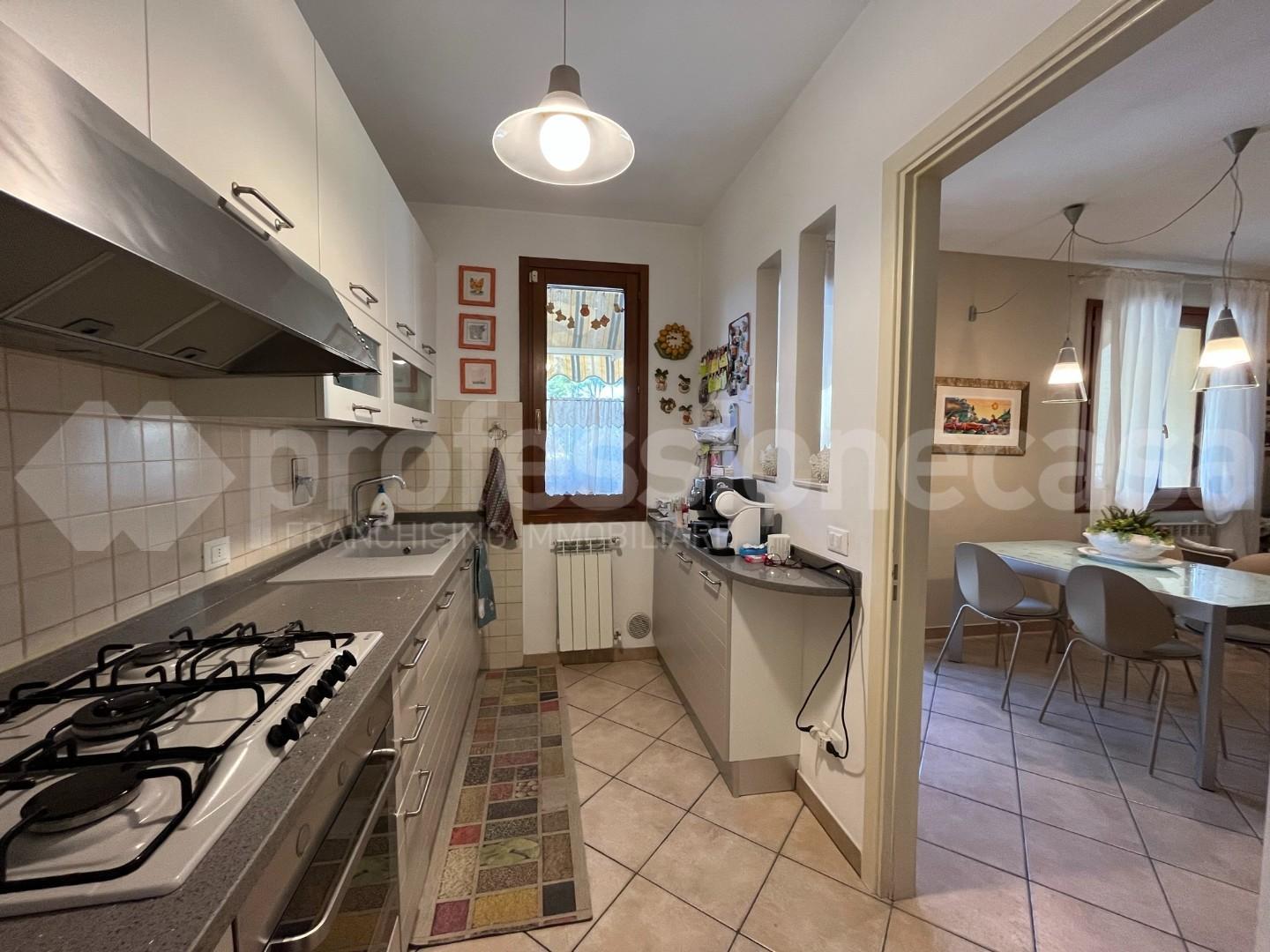 Immagine 4 di Appartamento in vendita  a Ponsacco