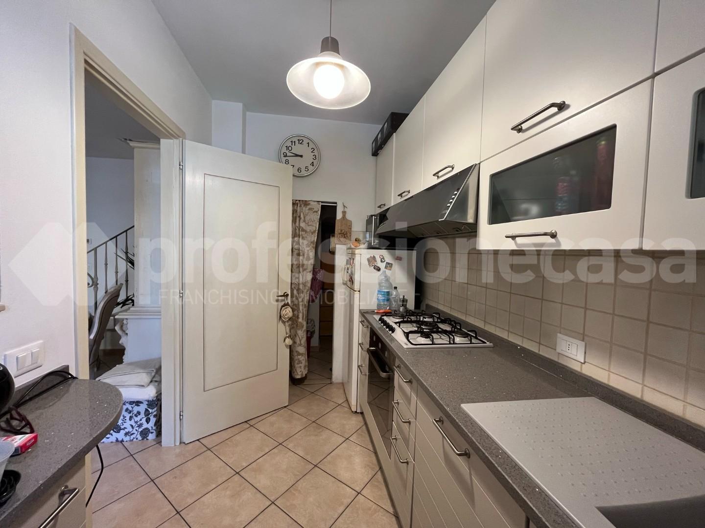 Immagine 5 di Appartamento in vendita  a Ponsacco