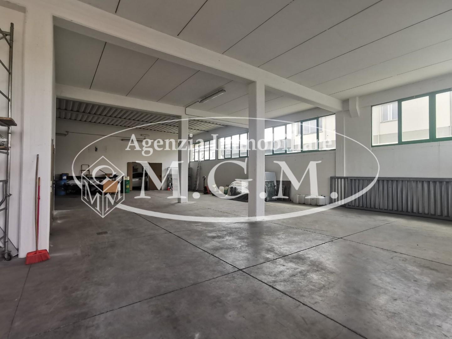 Immagine 2 di Capannone industriale in vendita  a Castelfranco Di Sotto