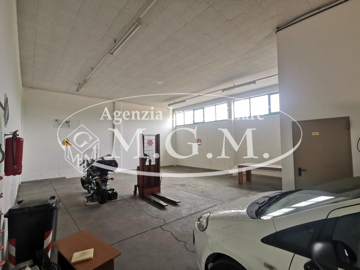 Immagine 8 di Capannone industriale in vendita  a Castelfranco Di Sotto