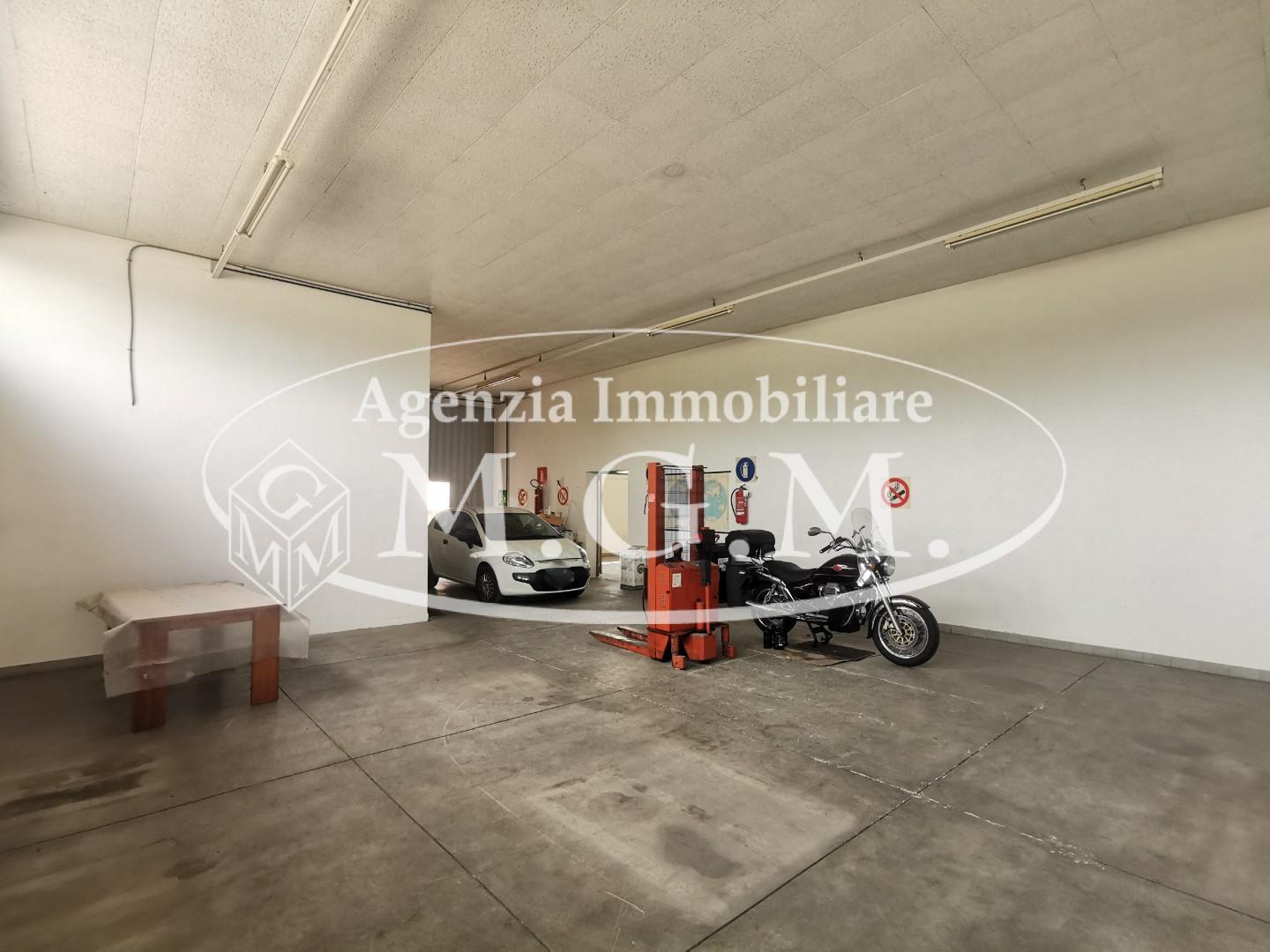 Immagine 10 di Capannone industriale in vendita  a Castelfranco Di Sotto