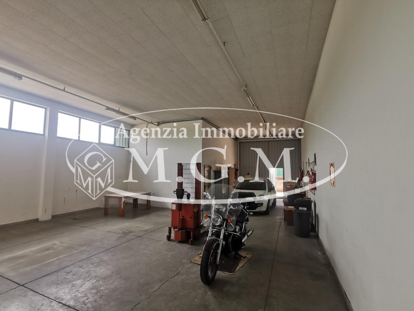 Immagine 11 di Capannone industriale in vendita  a Castelfranco Di Sotto