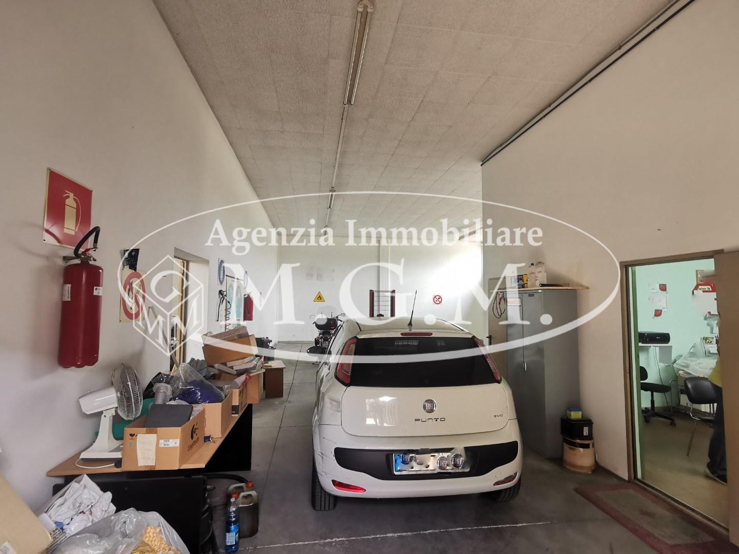 Immagine 12 di Capannone industriale in vendita  a Castelfranco Di Sotto