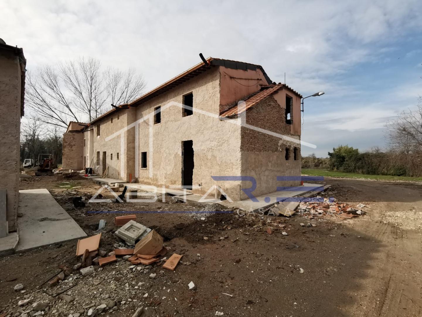 Immagine 4 di Appartamento in vendita  a Pisa