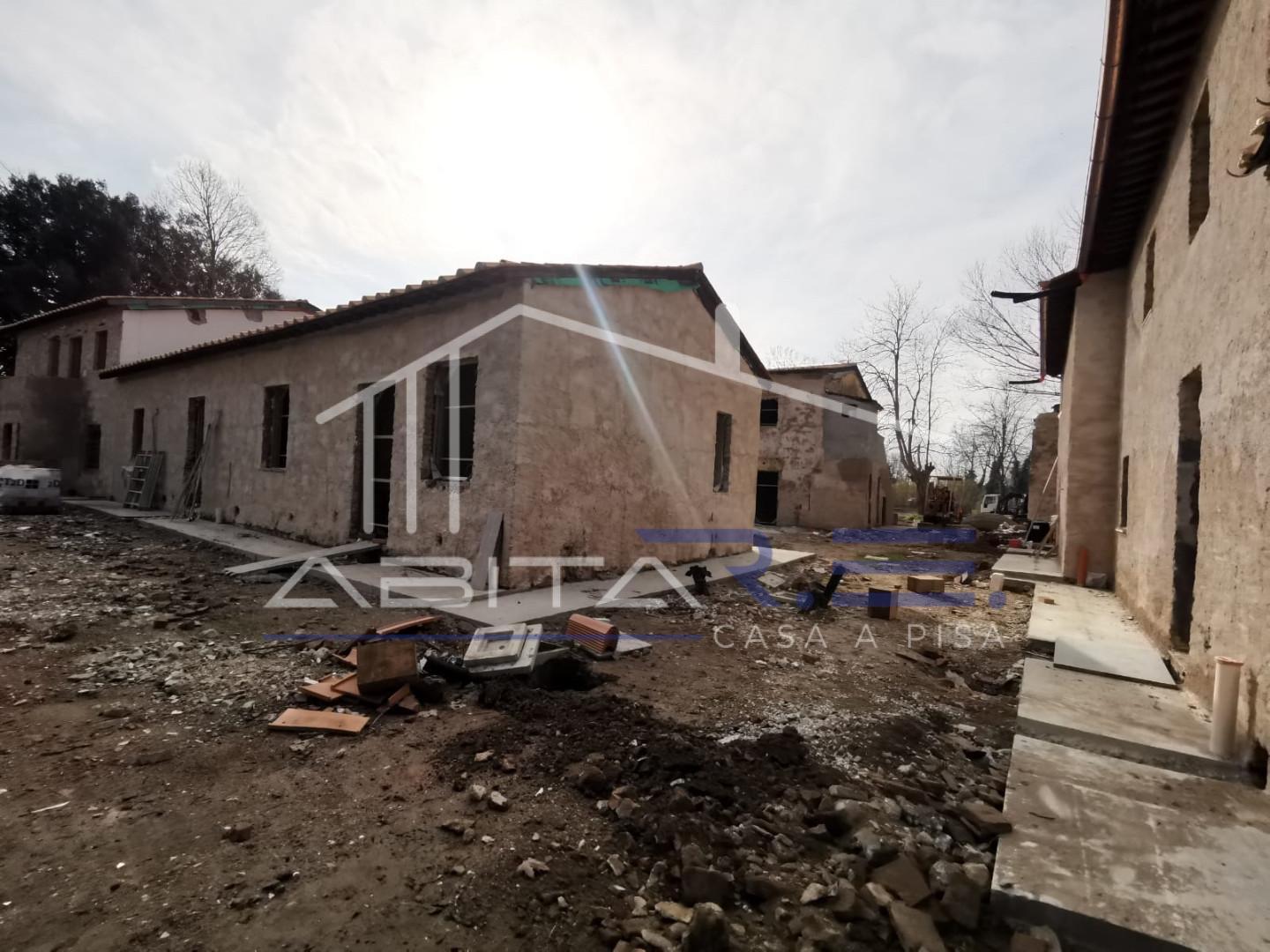 Immagine 3 di Appartamento in vendita  a Pisa