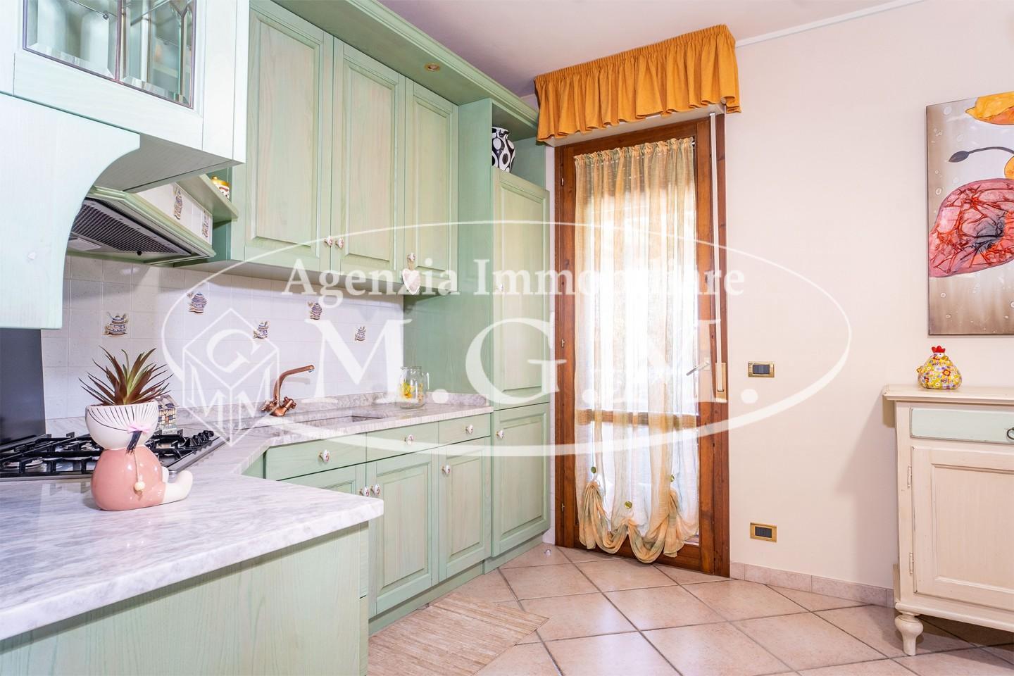 Immagine 17 di Villetta a schiera in vendita  a Santa Maria A Monte