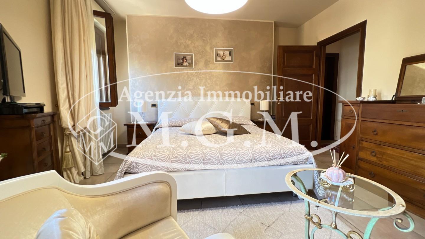 Immagine 23 di Villetta a schiera in vendita  a Santa Maria A Monte