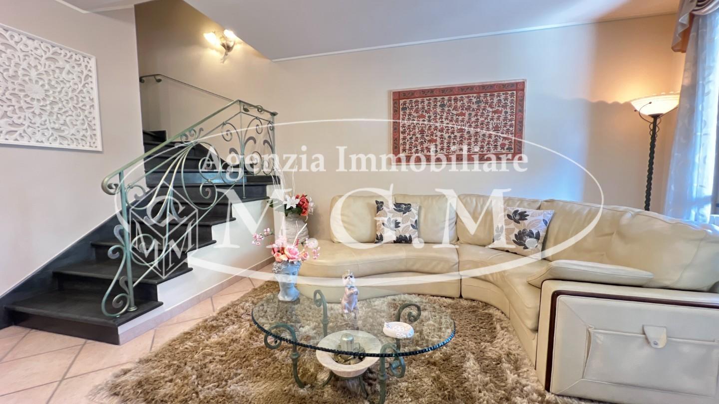 Immagine 11 di Villetta a schiera in vendita  a Santa Maria A Monte